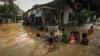Sungai Cimanceuri Meluap, Perumahan di Tigaraksa Tangerang Banjir hingga 1 Meter - Bagian 1