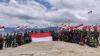 Kodam Kasuari Bentangkan Merah Putih di Puncak Kobrey Pegunungan Arfak Papua Barat