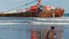 Kapal Tongkang Kandas di Bojongsalawe Pangandaran akibat Terempas Gelombang Laut