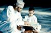 Teks khutbah Jum'at tentang Pendidikan Anak