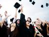 Fresh Graduate Wajib Baca, Ini 3 Kebiasaan yang Bikin Kantong Jebol, MotionBanking Tawarkan Extra Income 