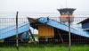 Atap Bangunan Bandara DEO Kota Sorong Ambruk Diterjang Angin Kencang - Bagian 1