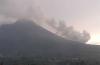 Gunung Merapi Luncurkan Guguran Awan Panas Sejauh 2,2 Kilometer