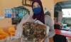 Muntahan Ikan Paus Ditemukan Perempuan Ini di Tepi Pantai, Ditaksir Senilai Rp3 Miliar
