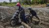 Penampakan Jalan Trans Kalimantan Rusak Parah - Bagian 1