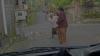 Viral Duel Menggemaskan 2 Nenek Berbaju Merah dan Putih di Jalanan Gianyar Bali