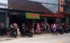  Ratusan Warga Brebes Antre Panjang demi Minyak Goreng Curah 2 Kg