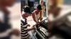 Buka Kap Mobil Periksa Air Radiator, Pria Ini Kaget Ada Ular Melilit di Kabel