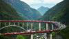 Jembatan Kelok Sembilan Sumbar Dipadati Wisatawan