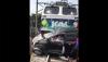 Penampakan Mobil Terseret Kereta hingga Ratusan Meter di Tambun, Pengemudi Tewas - Bagian 3