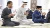Momen Jokowi, MBZ dan Prabowo Khusyuk Salat Jumat Berjamaah di Abu Dhabi - Bagian 1
