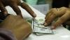 Rupiah Melemah Nyaris Menyentuh Rp15.000 per Dolar AS - Bagian 2