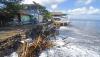 Bangunan Pesisir Pantai Mapak Indah NTB Terancam Roboh akibat Abrasi