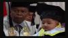 Bikin Nangis, Bayi 4 Bulan di Palopo Ini Viral Gantikan Ibu Wisuda