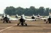 Potret Gladi Kotor Flypast Pesawat F-16 TNI AU Jelang HUT Ke-77 RI  - Bagian 5