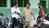 Momen Kedekatan Jokowi dan Prabowo saat Serahkan Kendaraan ke Kodim 1503/Tual - Bagian 2