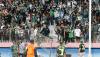 Persebaya Kalah, Bonek Mengamuk Turun ke Lapangan Rusak Fasilitas Stadion - Bagian 2