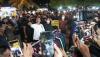 Beruntung, Anak Ini Dibelikan Mainan oleh Presiden Jokowi di Pasar Malam - Bagian 2