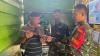 Warga Ini Serahkan Senjata Rakitan ke Prajurit TNI, Selama Ini Disimpan di Kebun