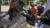Tanggul Sungai Gumbasa Sigi Jebol, Ratusan Orang Mengungsi - Bagian 1