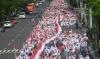  Hari Pahlawan, 11.000 Siswa, Santri hingga TNI-Polri Ikuti Kirab Merah Putih 1.001 Meter 