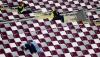 Gerak Cepat Suporter Jepang Angkut Sampah di Dalam Stadion Khalifa - Bagian 4