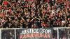 Suporter Timnas Indonesia Bawa Spanduk 