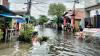 Genangan Banjir di Jakarta Utara, Warga Keluhkan Airnya Hitam