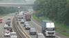 Lalu Lintas Tol Cipularang Ramai, Didominasi Mobil Pribadi dan Bus