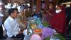 Presiden Jokowi Sarapan Lontong Sayur di Pasar Menden Blora