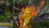 Foto Ogoh-Ogoh Dibakar Jelang Hari Raya Nyepi di Palembang
