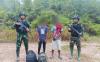 Satgas Pamtas Amankan 2 Warga NTT Melintas di Jalur Tikus Perbatasan RI-Malaysia