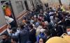 Penumpang KRL Menumpuk di Stasiun Manggarai Pagi Ini, Ternyata Ada Gangguan Wesel