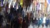 Pasar Tanah Abang Mulai Ramai Pembeli Berburu Baju Muslim - Bagian 3