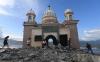 Wisatawan Luar Palu Berdatangan ke Masjid Terapung Bekas Bencana Tsunami - Bagian 2
