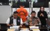 Peneliti BRIN Andi Pangerang hanya Tertunduk saat Pakai Baju Tahanan Bareskrim - Bagian 3