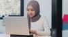 50 Contoh Kalimat Transitif dan Intransitif