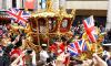 Naik Kereta Kuda Berlapis Emas, Raja Charles Kembali ke Istana Buckingham