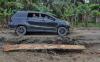 Jalan Provinsi Rusak Parah di Jambi, Kedalaman Lubang hingga Setengah Meter - Bagian 2