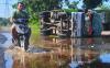 Bus Terguling akibat Lewati Jalan Rusak di Jawa Tengah - Bagian 1
