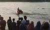 Lompat dari Perahu Penyeberangan, Warga Lamongan Hilang Terseret Arus Bengawan Solo