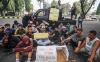 Unjuk Rasa Pencemaran Lingkungan, Massa Dobrak Gerbang Kantor Pemkab Bogor - Bagian 2