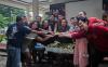 Para Pemain dan Kru Sinetron Cinta Lama Bersatu Kembali Gelar Syukuran  - Bagian 1