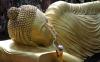 Mencuci Patung Buddha Tidur Panjang 22 Meter - Bagian 2
