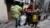 Keren, Orang Tua di Nigeria Bayar Sekolah Pakai Sampah yang Bisa Didaur Ulang