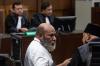 Ekspresi Lukas Enembe Eksepsi Ditolak Majelis Hakim - Bagian 1