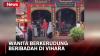 Viral! Wanita Berkerudung Beribadah di Vihara Singkawang