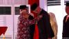  Ganjar Terima Penghargaan Satya Lencana Wira Karya, Berhasil Turunkan Angka Kematian Ibu dan Bayi