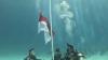 TNI AL Gelar Upacara Pengibaran Bendera Merah Putih di Dasar Laut Jayapura Papua
