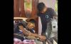 Bikin Haru, Aksi Mekanik Lumpuh Tetap Bekerja meski Terbaring di Ranjang
